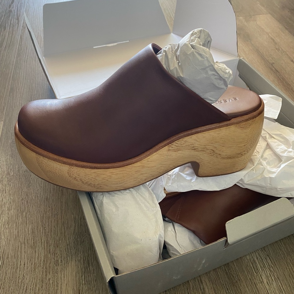 Everlane Wooden Puffa Clog ***Brand New*** Color: Rum